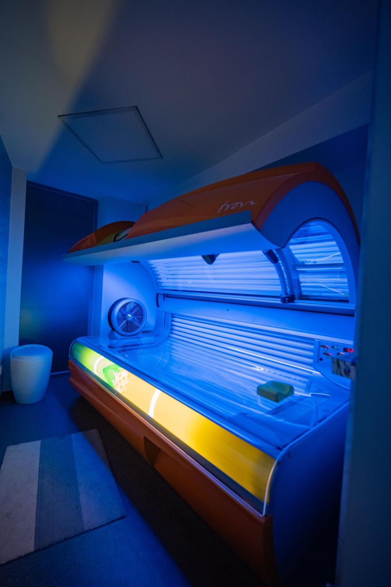 Eleven Business & Sport Hotel Jaszarokszallas Dış mekan fotoğraf